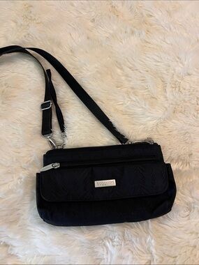 Baggallini Black Quilted Crossbody Bag